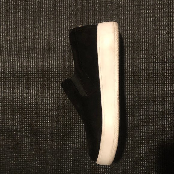 Steve Madden Gills Sneaker - Picture 6 of 8
